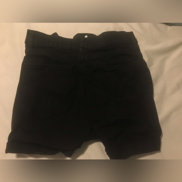 Ardene High-Waisted Denim Jean Summer Shorts in Black, Size Women’s 5 - Picture 3 of 4